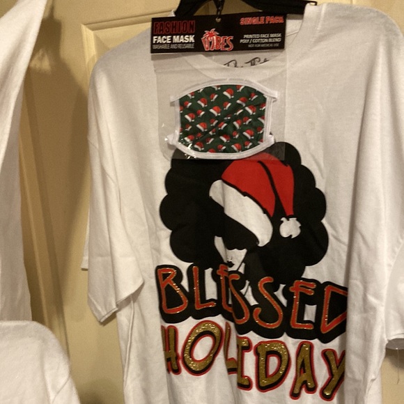 Baileyapparel.com Christmas T-shirt with matching masks . - Picture 4 of 8